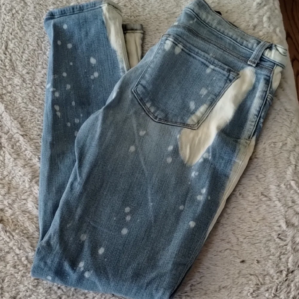 J Brand Distressed Jeans - Picture 12 of 13